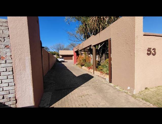 4 BEDROOM HOUSE FOR SALE IN ALBERANTE